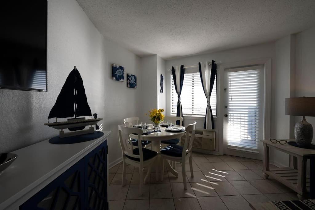 Royal Retreat-Amazing View-King Bed-1 Bedroom-Full Kitchen-Free Parking-Self Check-In Myrtle Beach Exterior foto